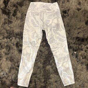 Lululemon Athletica Gray Patterned Leggings
